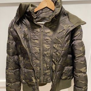 Brand new guess camo puffer jacket